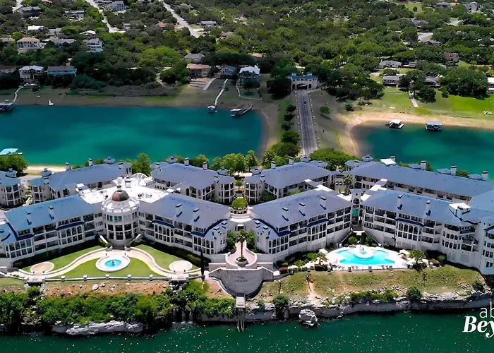 Spacious 3Br Lakefront Sunset Condo W Restaurant
